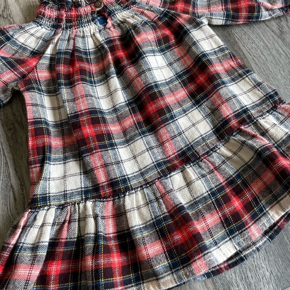 Old Navy Flannel Top, size 6-12 months - Picture 2 of 5
